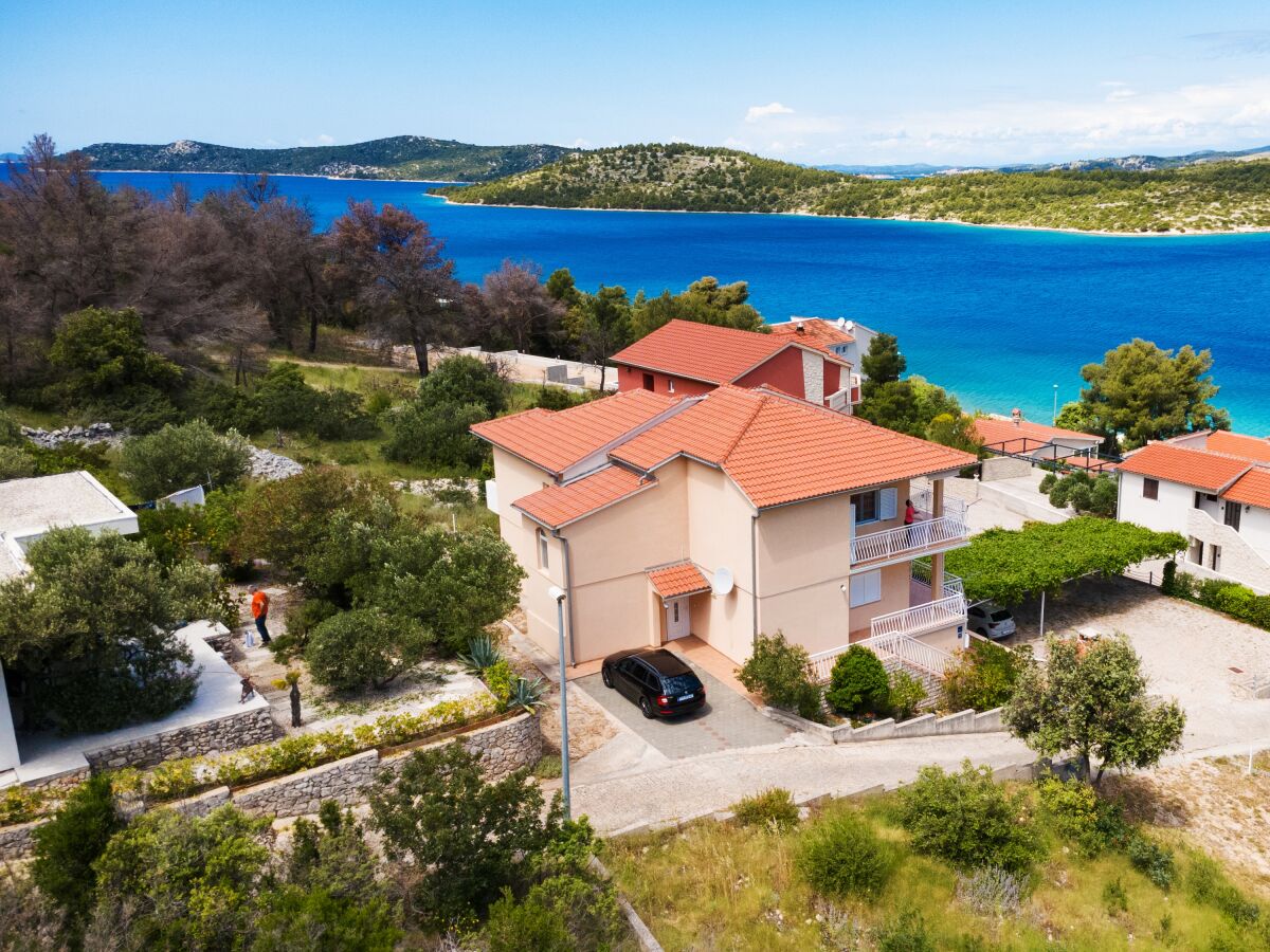 Apartment Two bedroom apartment near beach Šparadići, Šibenik A-23939-d - Outdoor photo 2