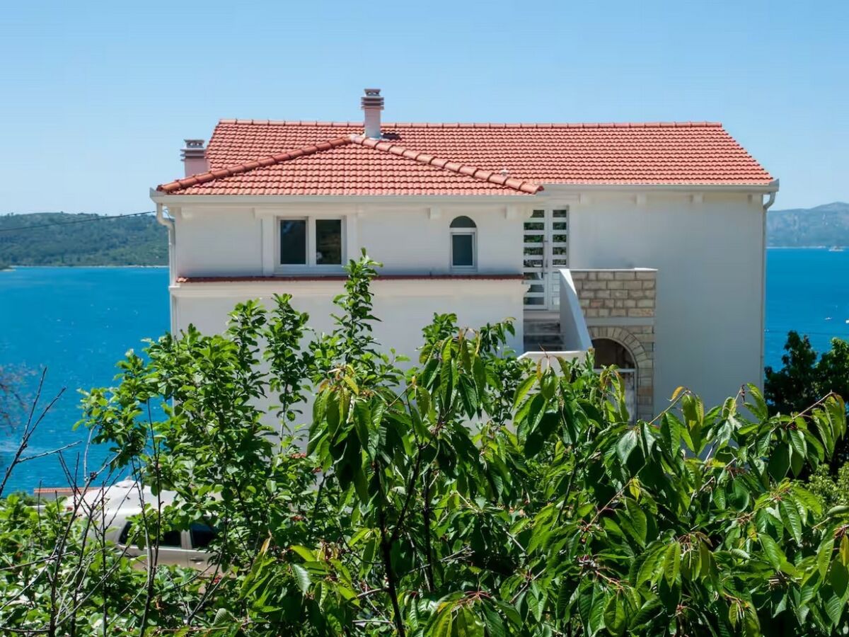 Apartment Two bedroom apartment with terrace and sea view Trogir A-24144-a - Outdoor photo 3