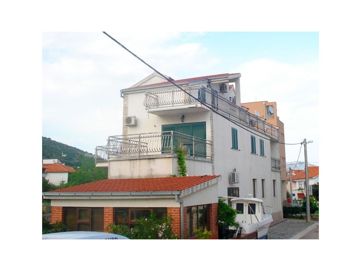 Apartment One bedroom apartment with balcony and sea view Trogir A-24168-b