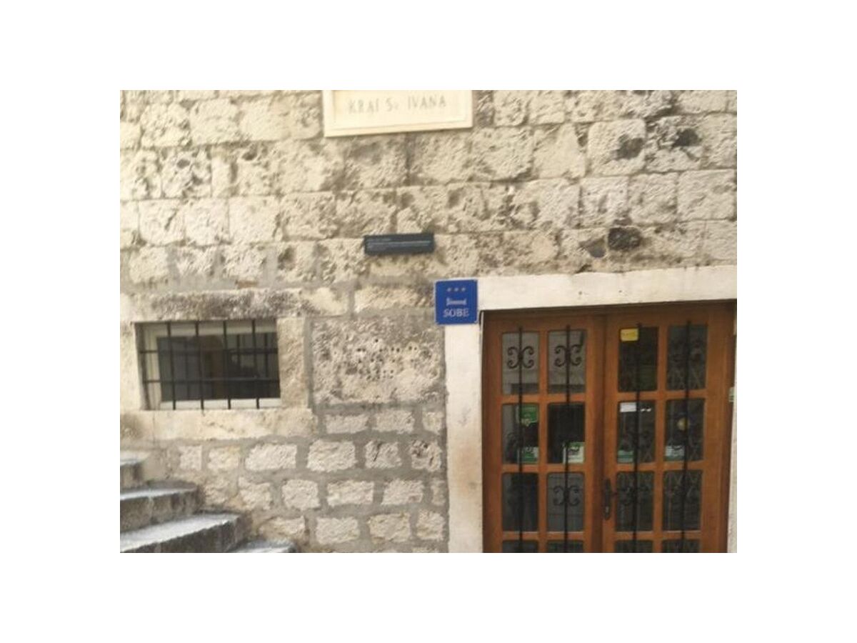 Holiday room with air-conditioning Split S-23996-b - Outdoor photo 2