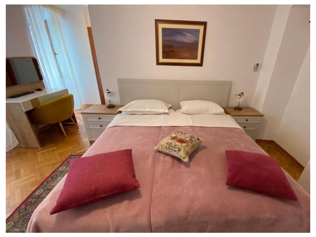 Holiday room with air-conditioning Split S-23996-b - Outdoor photo 5