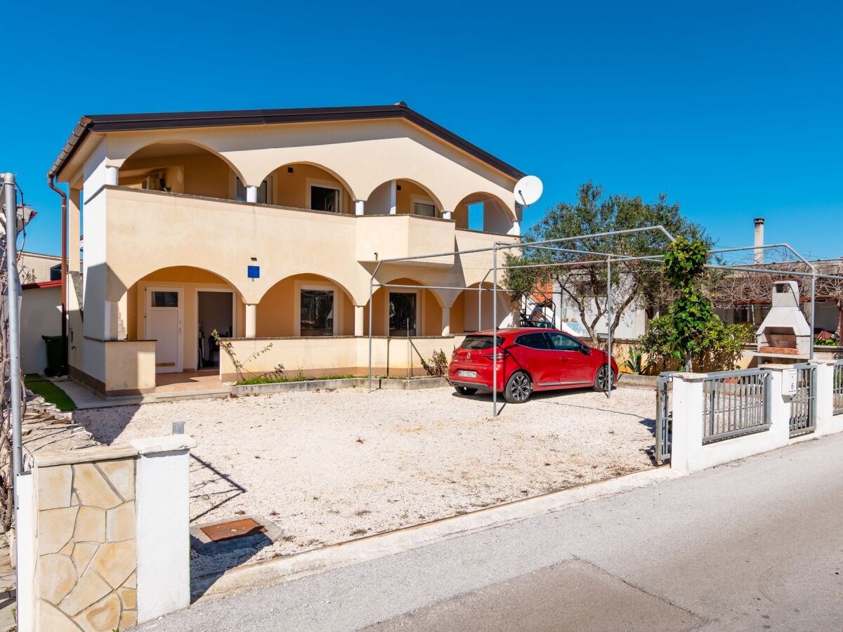 Apartment One bedroom apartment with terrace Vir A-24173-b - Outdoor photo 3