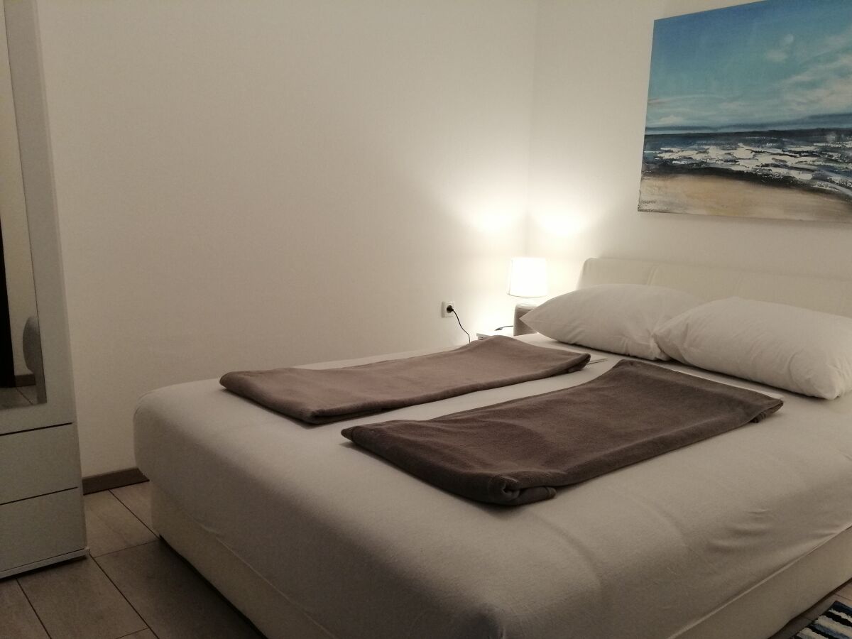 Apartment One bedroom apartment with terrace Jadranovo, Crikvenica A-24210-b