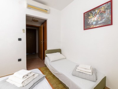 Apartment One bedroom apartment near beach Cove Pokrivenik, Hvar A-2073-f - Outdoor photo 21