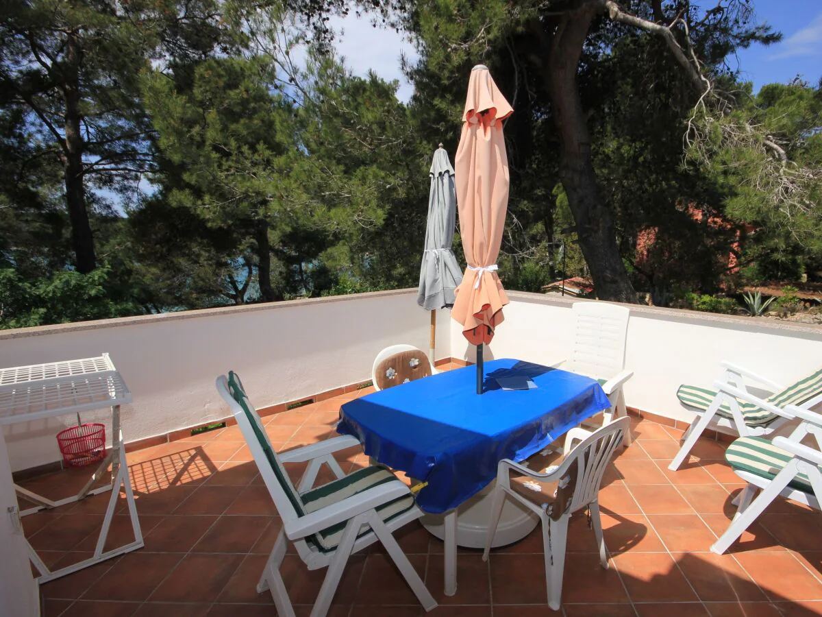 Apartment Two bedroom apartment near beach Artatore, Lošinj A-7935-a