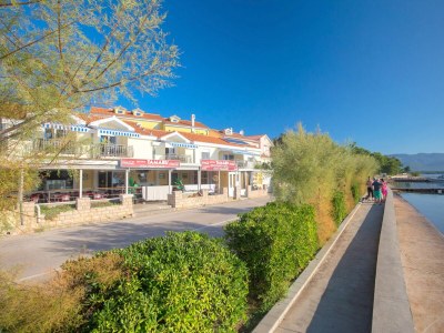Apartment Two bedroom apartment near beach Čižići, Krk A-20433-d in Dobrinj - Apartment