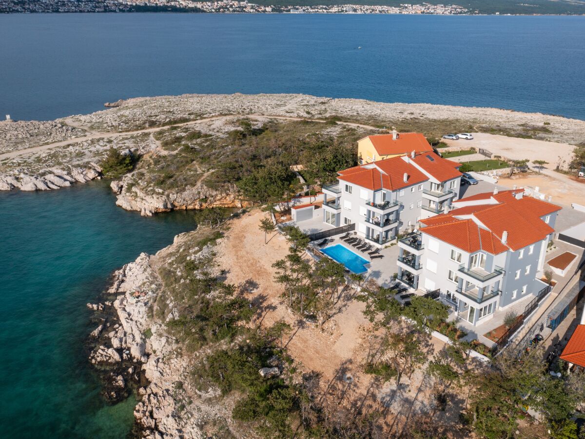 Apartment One bedroom apartment with terrace and sea view Šilo, Krk A-21242-e - Outdoor photo 4