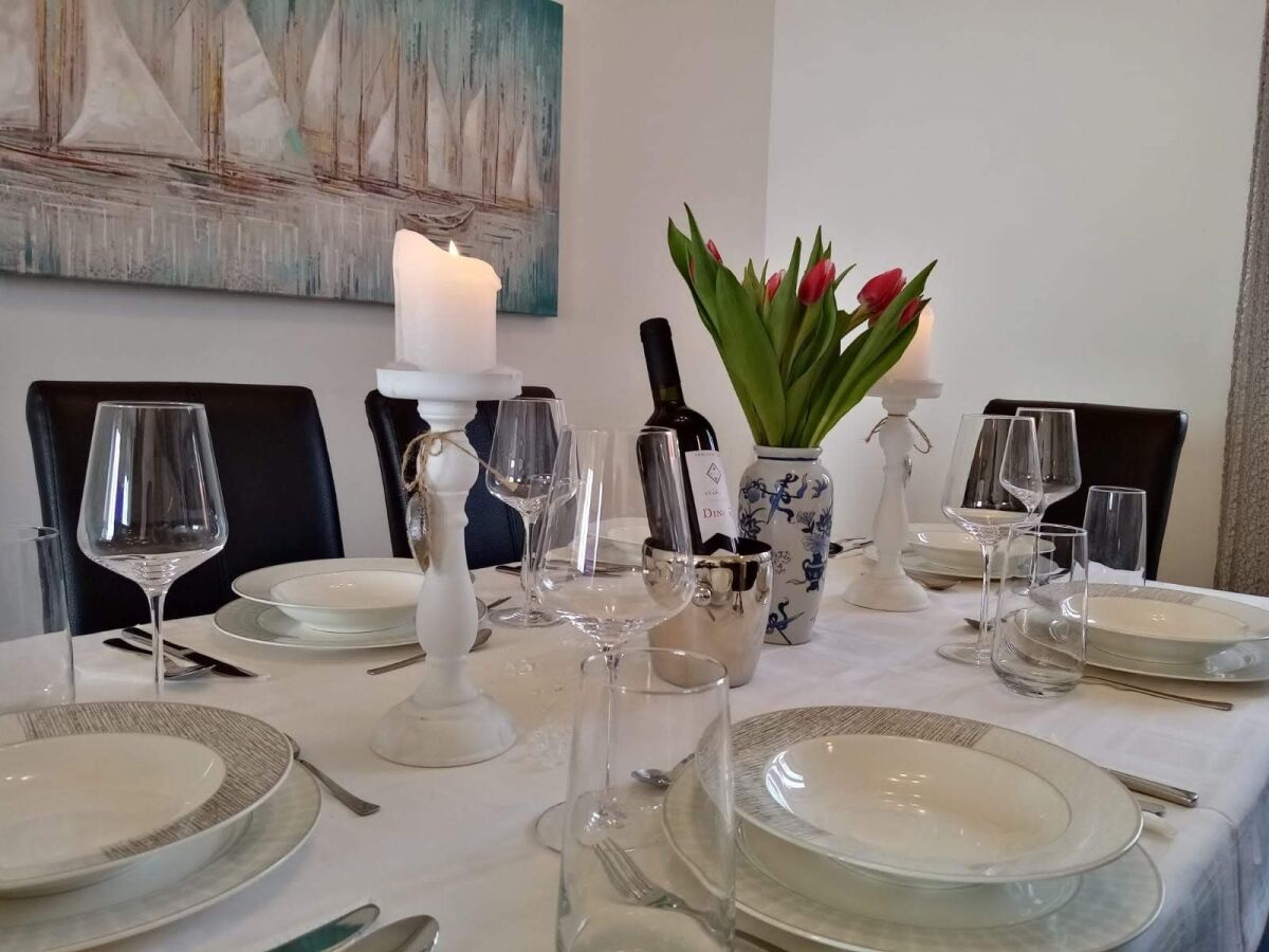 Apartment Two bedroom apartment with terrace and sea view Kaštel Kambelovac, Kaštela A-18267-a