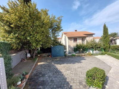 Apartment Two bedroom apartment with terrace Malinska, Krk A-22892-a - Outdoor photo 8