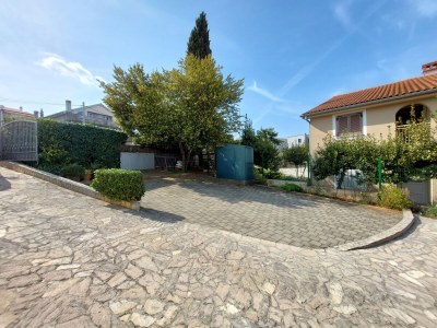 Apartment One bedroom apartment with terrace Malinska, Krk A-22892-b - Outdoor photo 6