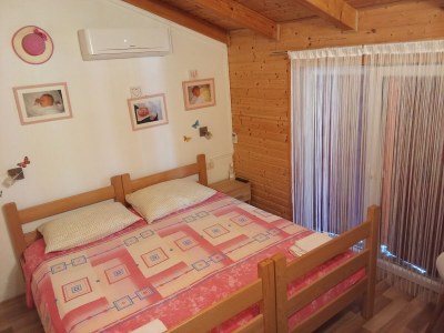 Holiday room with terrace Vrh, Krk S-24028-a in Krk - Holiday room