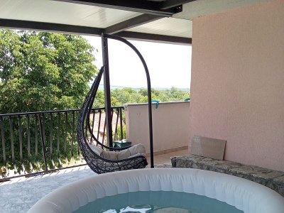 Holiday room with terrace and sea view Vrh, Krk S-24028-b - Outdoor photo 5