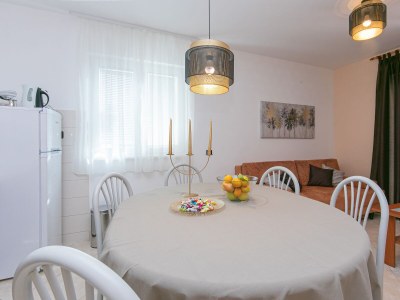 Apartment Two bedroom apartment with terrace and sea view Brela, Makarska A-20065-a - Outdoor photo 16