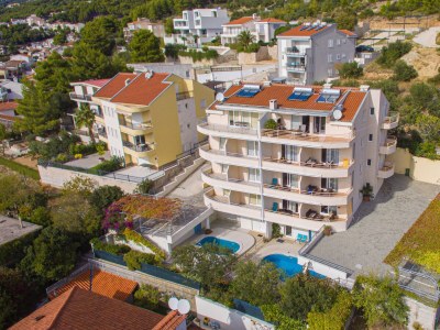 Apartment Two bedroom apartment with terrace and sea view Brela, Makarska A-20066-a - Outdoor photo 3
