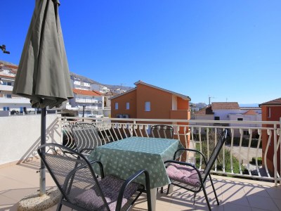 Apartment One bedroom apartment with terrace and sea view Podstrana, Split A-23954-b in Podstrana - Apartment