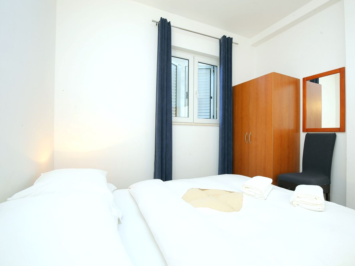 Apartment One bedroom apartment with terrace Podstrana, Split A-23954-d