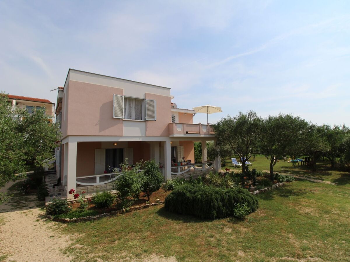 Apartment Two bedroom apartment with terrace Novalja, Pag A-6490-b - Outdoor photo 5