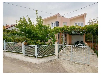 Holiday house Three bedroom house with balcony and sea view Kaštel Štafilić, Kaštela K-23408 in Kaštel Štafilić - Holiday house