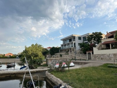 Apartment Three bedroom apartment near beach Banjol, Rab A-19752-a in Rab - Apartment