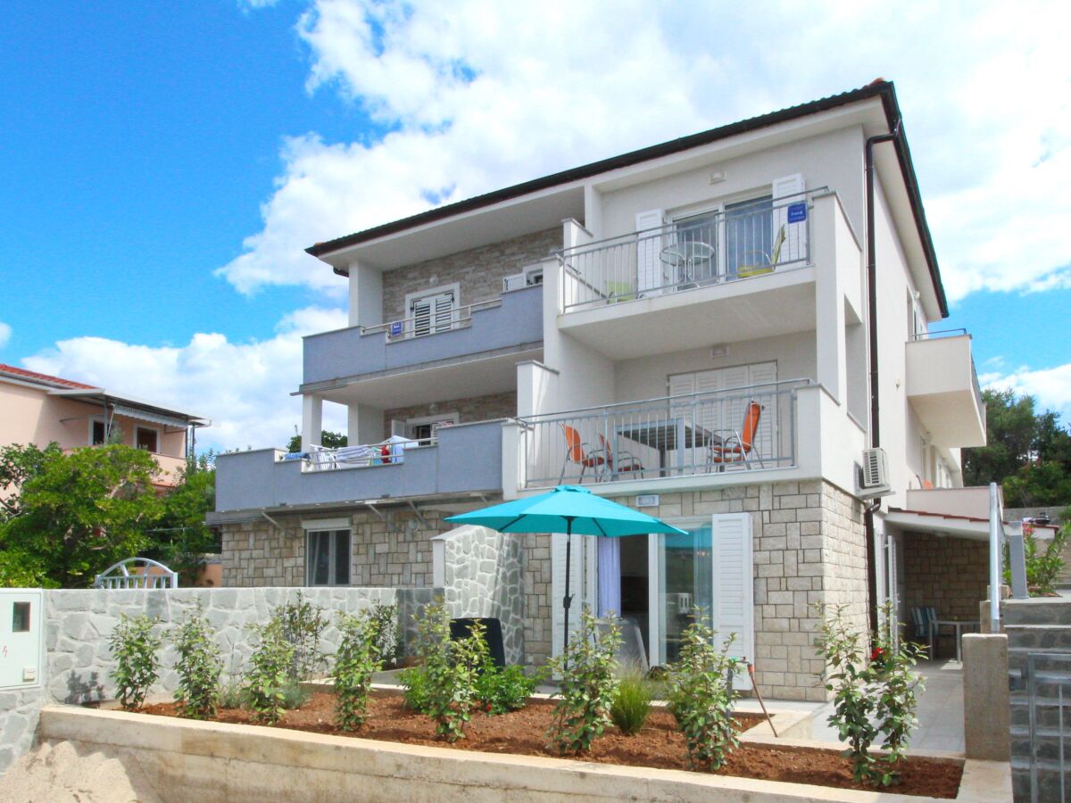 Apartment Studio flat near beach Šilo, Krk AS-18721-a