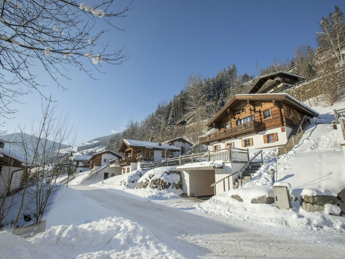 Holiday park Chalet in Wald in der Nähe der Zillertaler Skihalle - Outdoor photo 2