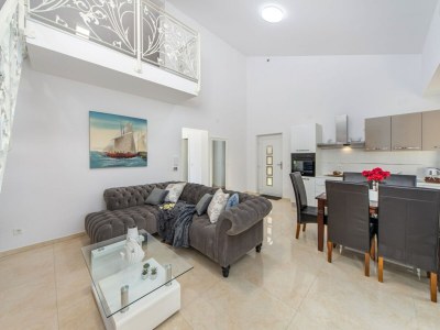 Villa Villa Shaula 2 - Three Bedroom House with Pool in Brodarica - Villa