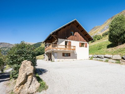 Chalet Cottage near the ski school in Saint Sorlin d Arves - Chalet
