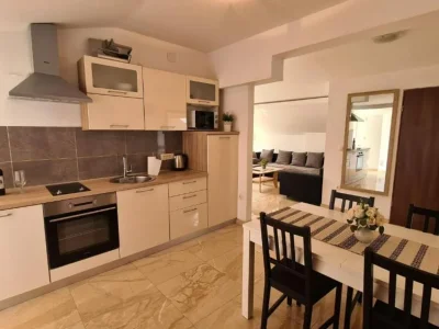 Apartment Apartment with One Bathroom - Features photo 18