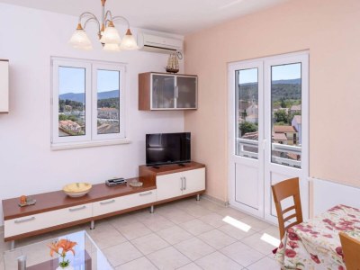 Apartment One Bedroom Luxury Apartment with Balcony and Sea View 1 - Features photo 7