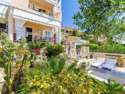 Apartment Apartments Nives -Standard 2 Bedroom Apartment(A1) - Outdoor photo 9