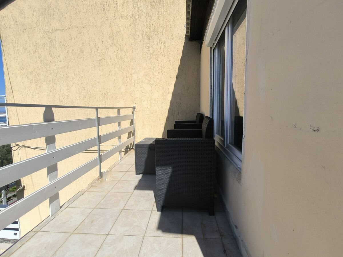 Apartment One Bedroom Apartment with Balcony 3