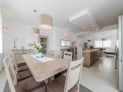 Villa Classic Four Bedroom Villa with Sea View and Private Pool ( Villa 3) - Features photo 14
