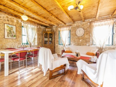 Holiday house House with Two Bedrooms (Dinko HH) in Makarska Riviera - Holiday house