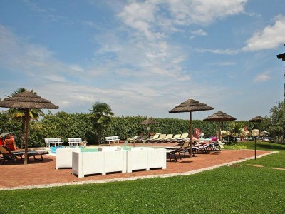 Holiday park Wohnung in Peschiera mit Gemeinschaftspool - Outdoor photo 8