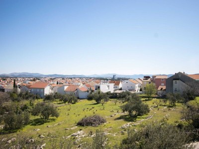 Apartment 2-bedroom coastal apartment in Vodice - Outdoor photo 7
