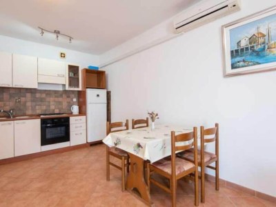 Apartment One Bedroom Apartment with Terrace and Sea View - Features photo 16