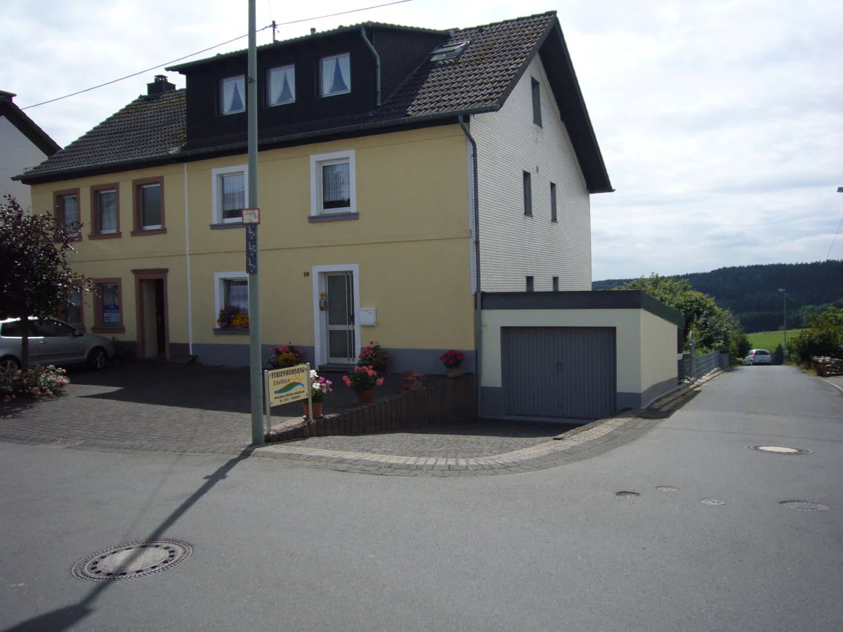 Holiday apartment "Ferienwohnung Eifelblick in Schüller" - Outdoor photo 5