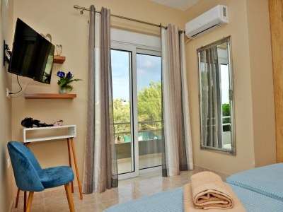 Villa Elegant Villa with Pool & Garden in Eleousis. - Features photo 15
