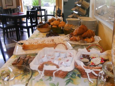 Holiday park Residence Doria in Garda am Gardasee - Outdoor photo 23