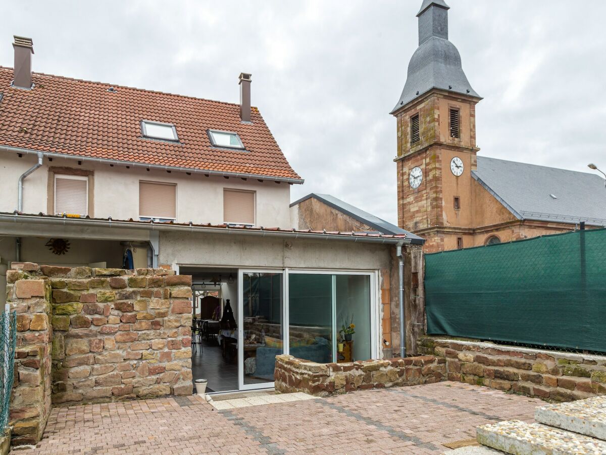 Holiday house Renovated village house with enclosed garden - Outdoor photo 2