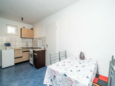 Apartment Apartment & Rooms Alan - Double Room with Shared Bathroom 1 - Features photo 7
