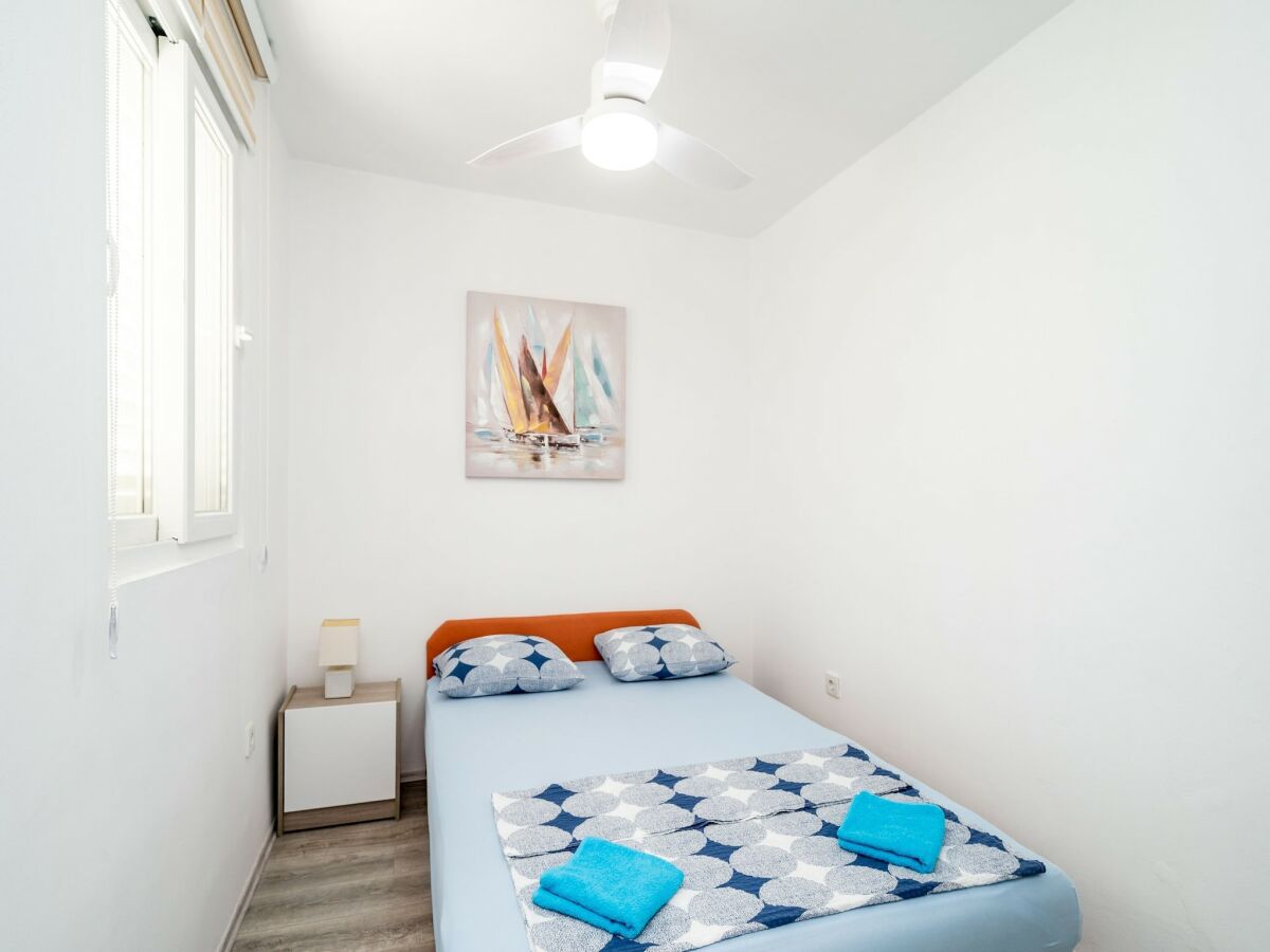 Apartment Apartment & Rooms Alan - Double Room with Shared Bathroom 2 - Features photo 3