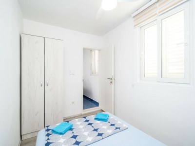 Apartment Apartment & Rooms Alan - Double Room with Shared Bathroom 2 - Features photo 7