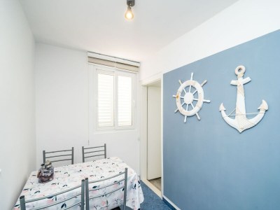 Apartment Apartment & Rooms Alan - Double Room with Shared Bathroom 2 - Features photo 8