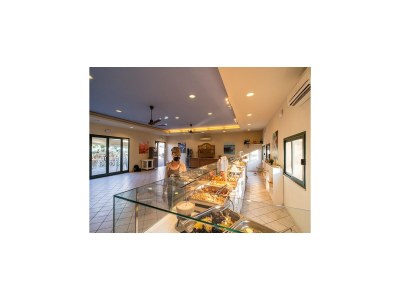 caravan Lodge im Marina Family Resort in Punta Marina - Outdoor photo 18