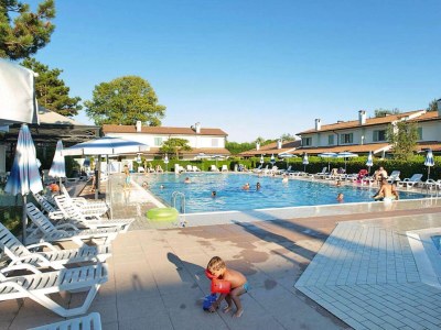 Holiday park Terraced House Bibione near Sandy Beach - Outdoor photo 5