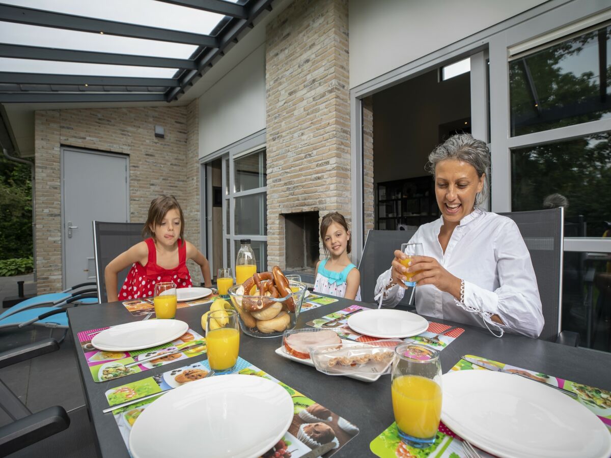 Holiday park Beach Villa in North Holland with Patio - Outdoor photo 4