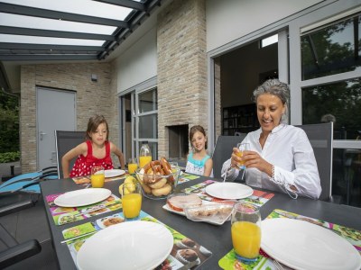 Holiday park Beach Villa in North Holland with Patio - Outdoor photo 4