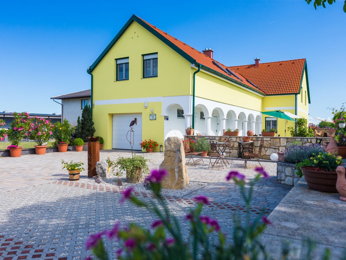Holiday apartment "Appartementhaus-Freiler"