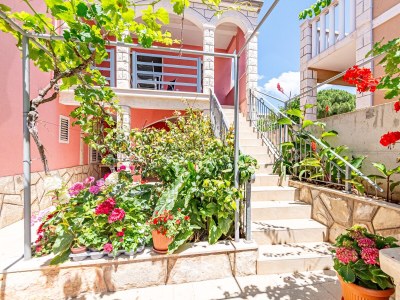 Apartment Two bedroom apartment near beach Prižba, Korčula A-175-d - Outdoor photo 12